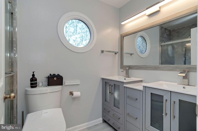 $699,000 | 2 Rockcrest Circle, Rockville, MD 20851