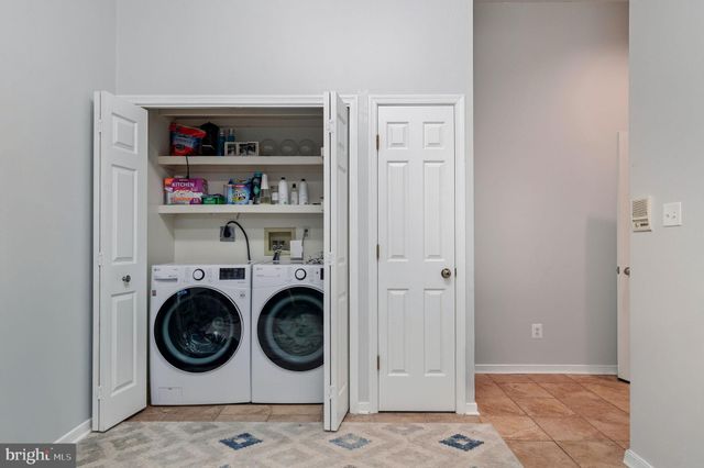 $699,000 | 2 Rockcrest Circle, Rockville, MD 20851