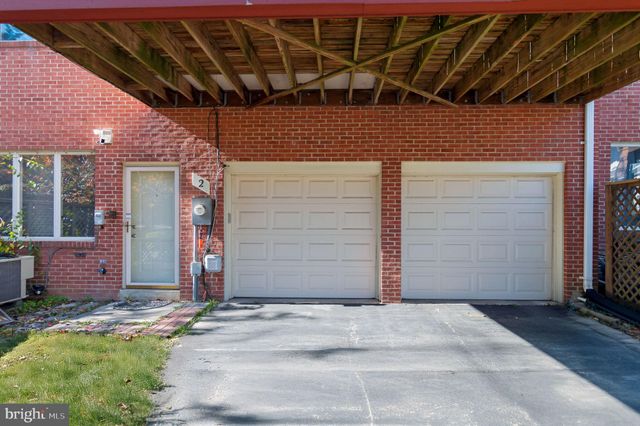 $699,000 | 2 Rockcrest Circle, Rockville, MD 20851