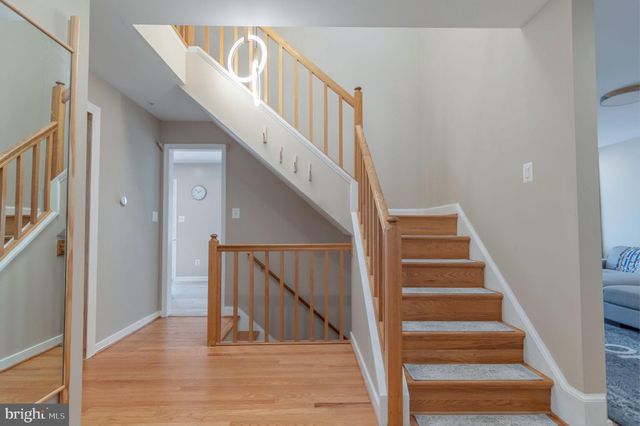 $699,000 | 2 Rockcrest Circle, Rockville, MD 20851