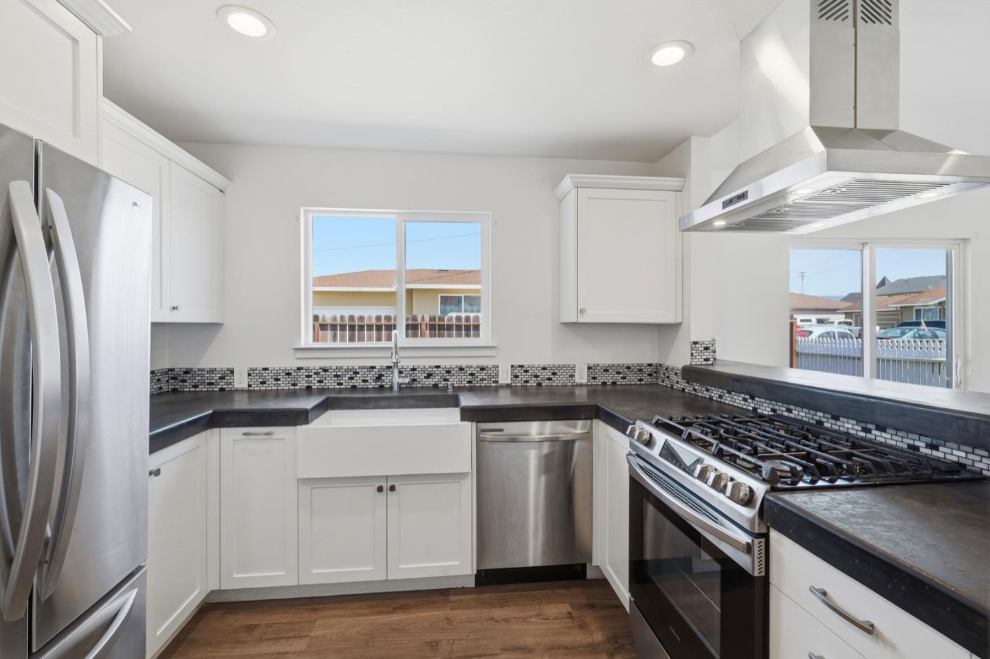 16 Airport Road Freedom, CA 95019 - Photo 11 of 37