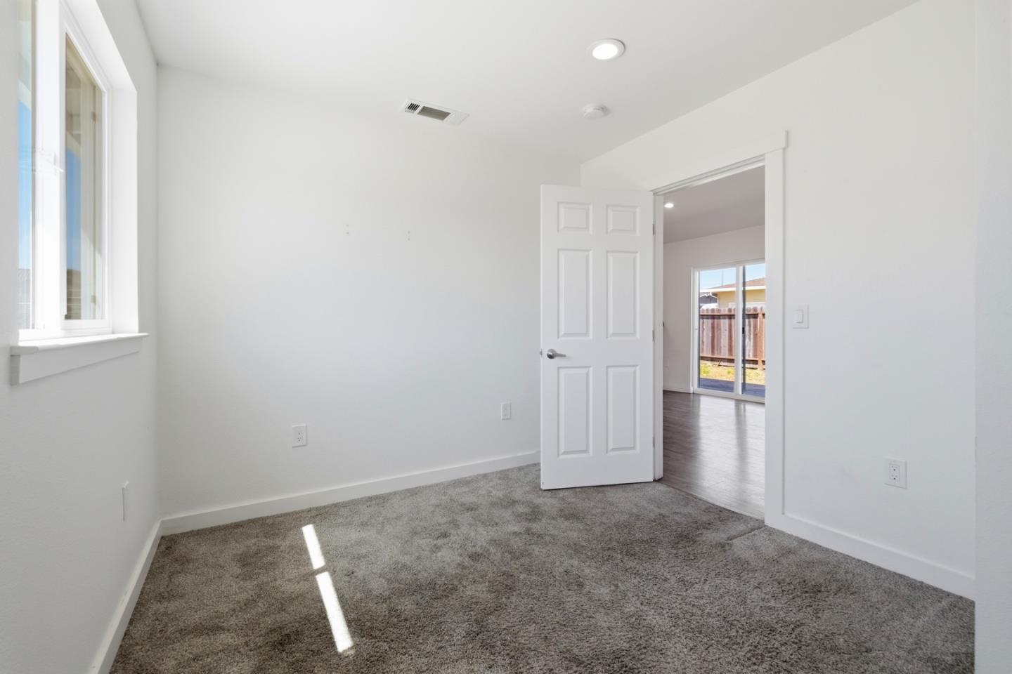 16 Airport Road Freedom, CA 95019 - Photo 18 of 37
