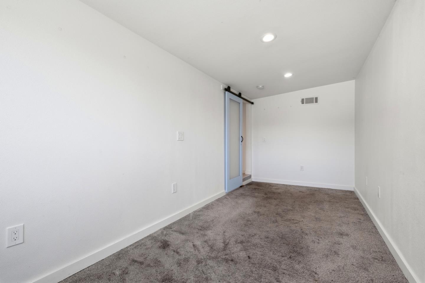 16 Airport Road Freedom, CA 95019 - Photo 23 of 37