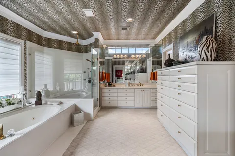 $1,399,000 | 4814 Welford Drive, Bellaire, TX 77401