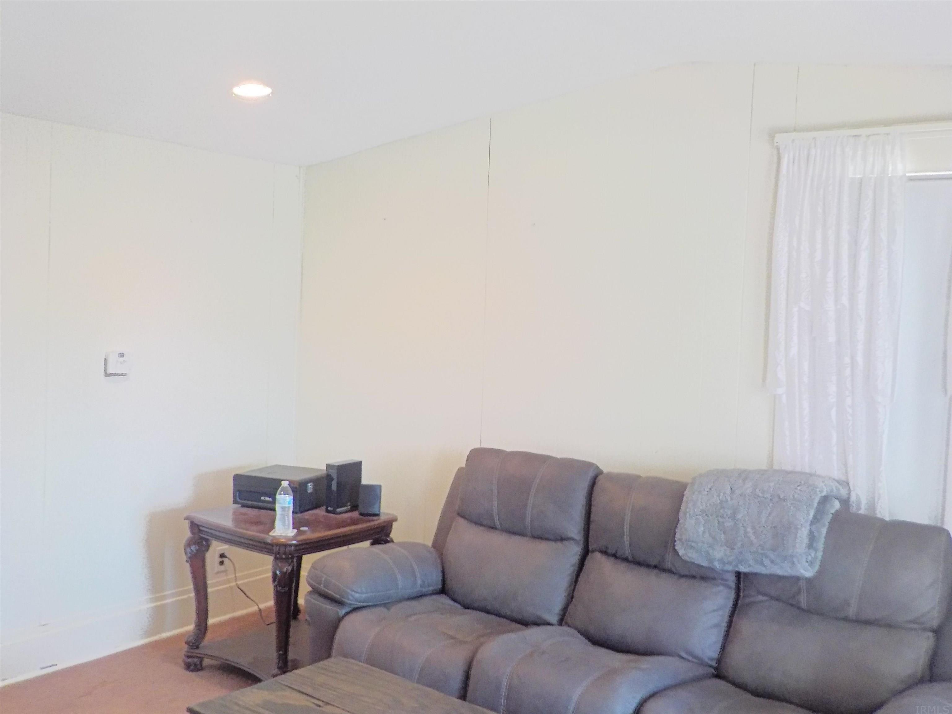 2035 13th Street Bedford, IN 47421 - Photo 4 of 18