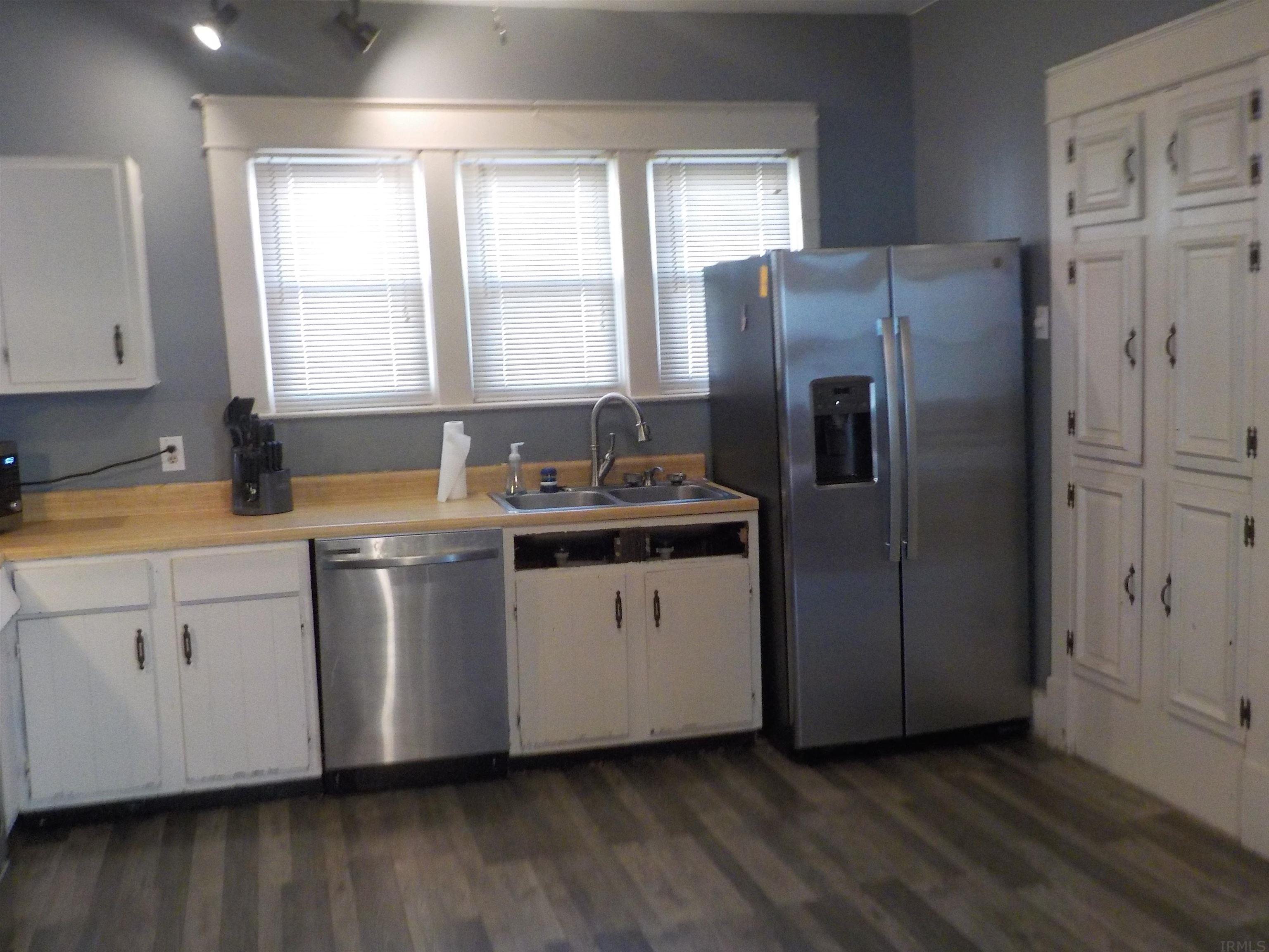 2035 13th Street Bedford, IN 47421 - Photo 6 of 18