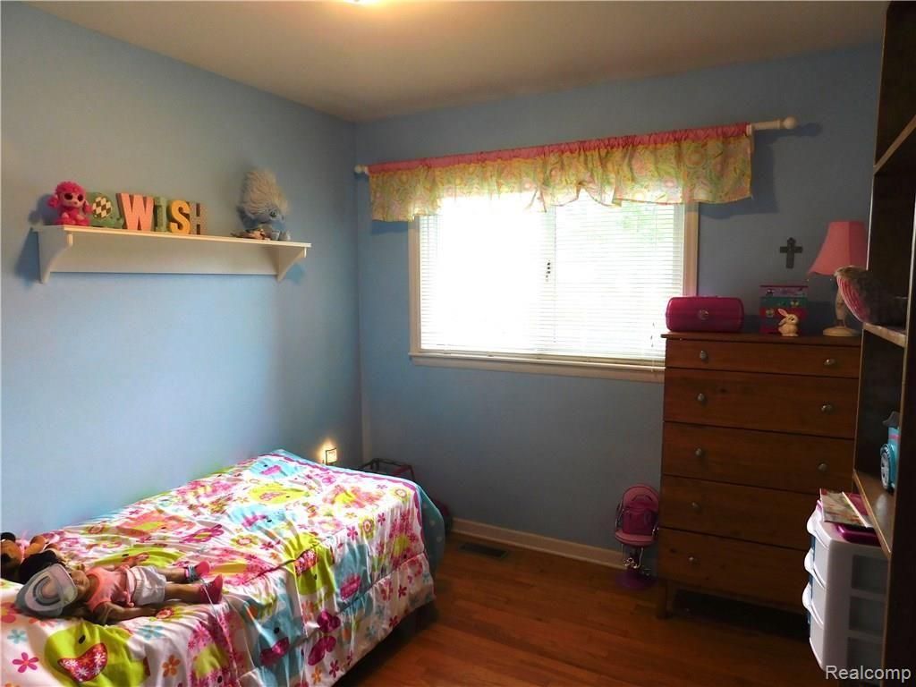 25450 Reeck Road Woodhaven, MI 48183 - Photo 23 of 39