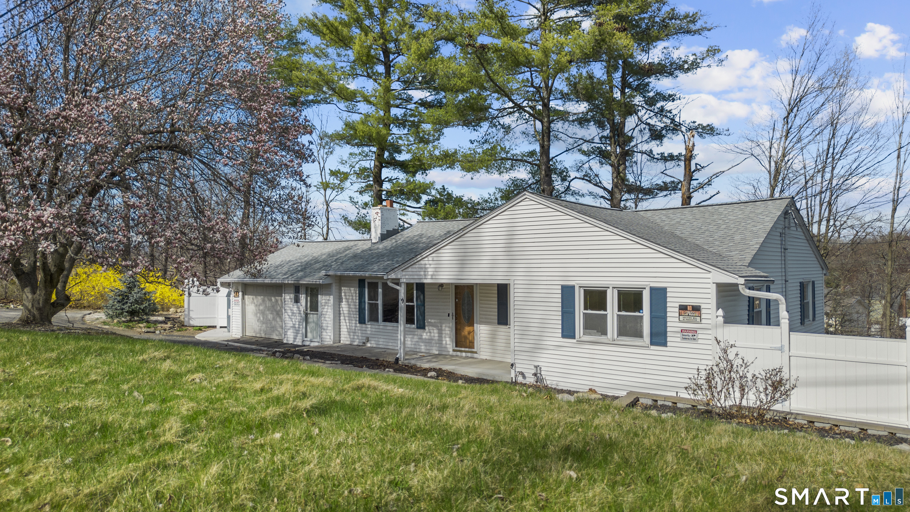 9 Daniel Road, Unit 9B Bristol, CT 06010 - Photo 3 of 20