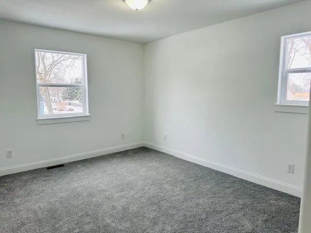 $379,900 | 560 Lincoln Street, Palmyra, WI 53156