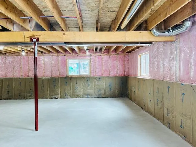 $379,900 | 560 Lincoln Street, Palmyra, WI 53156