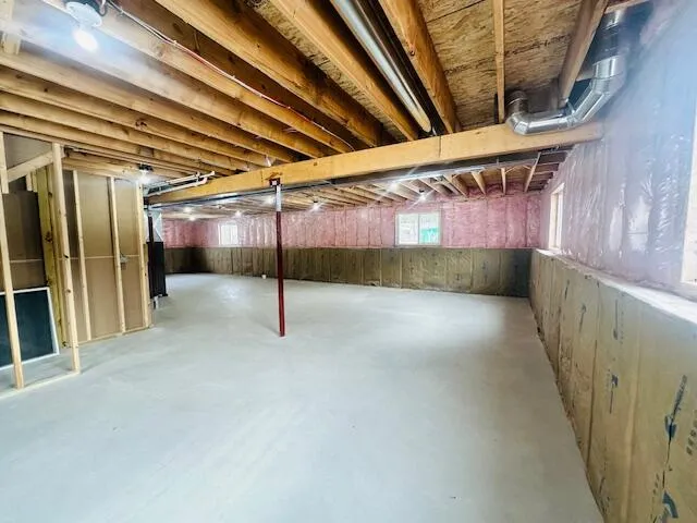 $379,900 | 560 Lincoln Street, Palmyra, WI 53156