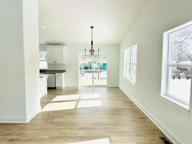 $379,900 | 560 Lincoln Street, Palmyra, WI 53156