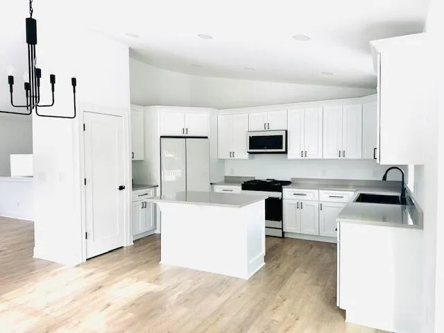 $379,900 | 560 Lincoln Street, Palmyra, WI 53156