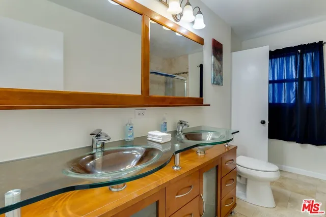 $4,895 | 11257 Collett Avenue, Granada Hills, CA 91344