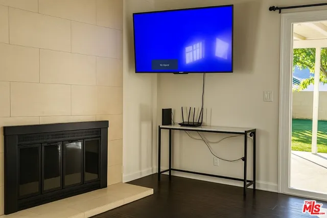 $4,895 | 11257 Collett Avenue, Granada Hills, CA 91344