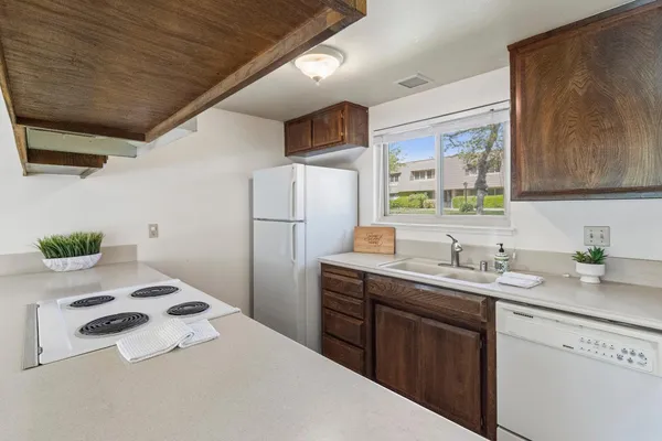 $250,000 | 6123 VÃa Casitas, Carmichael, CA 95608