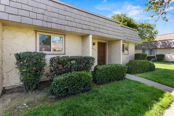 $250,000 | 6123 VÃa Casitas, Carmichael, CA 95608