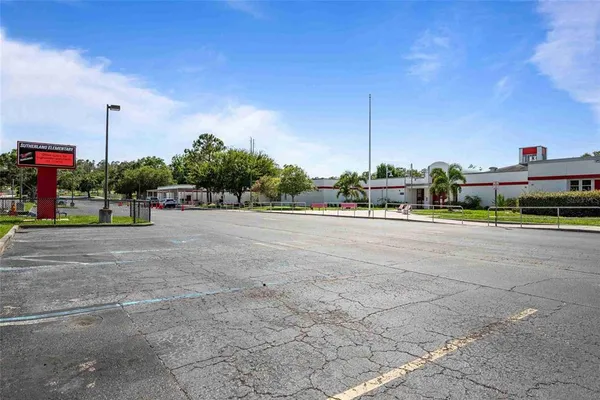 $265,000 | 3350 Fox Hunt Drive, Palm Harbor, FL 34683