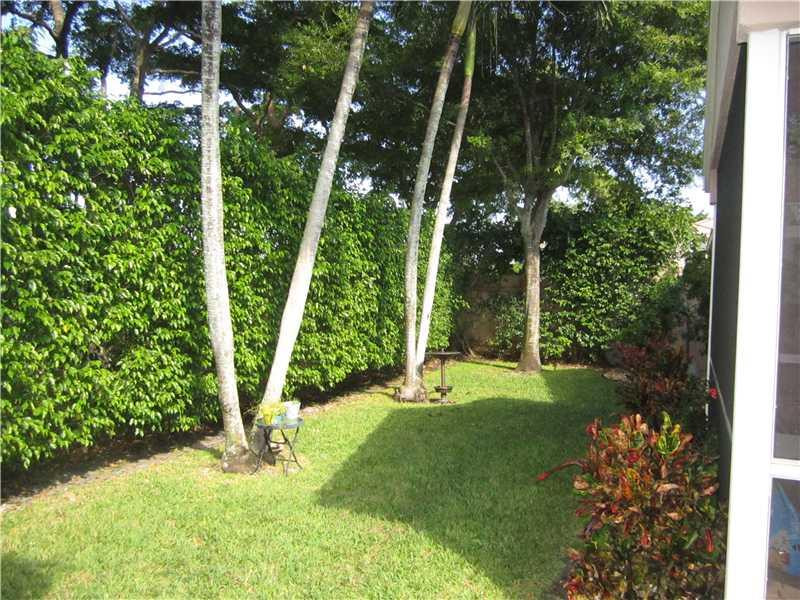 9331 Tango Terrace Boca Raton, FL 33496 - Photo 25 of 31 Yard/Garden