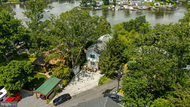 $800,000 | 7674 Pine Knob Road, Pasadena, MD 21122