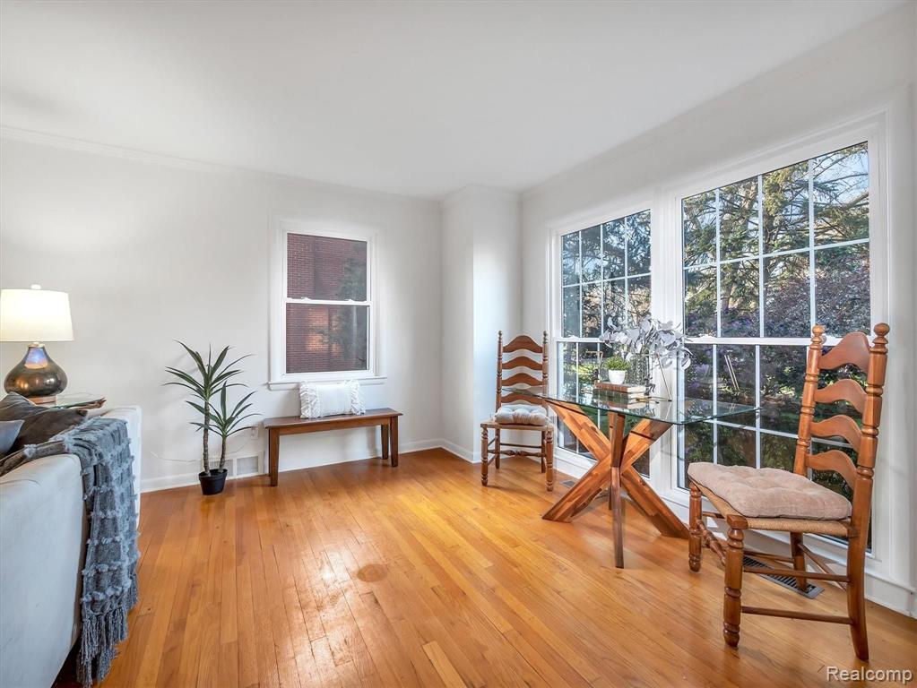18551 Riverside Drive Beverly Hills, MI 48025 - Photo 12 of 58