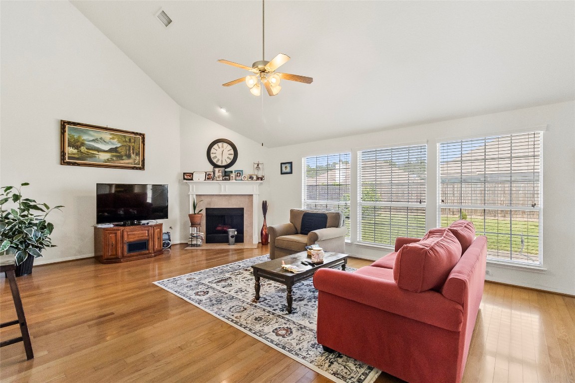 427 Pinewood Ridge Drive Spring, TX 77386 - Photo 4 of 21