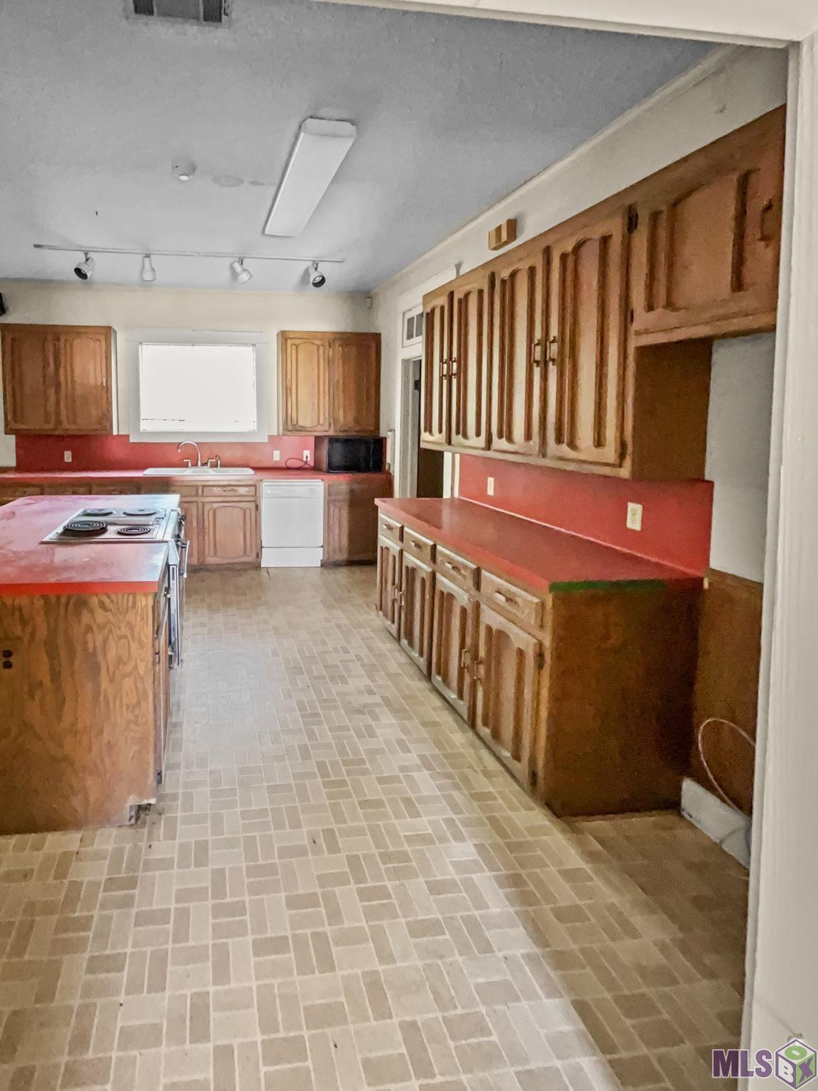 574 Louise Street Baton Rouge, LA 70802 - Photo 11 of 14