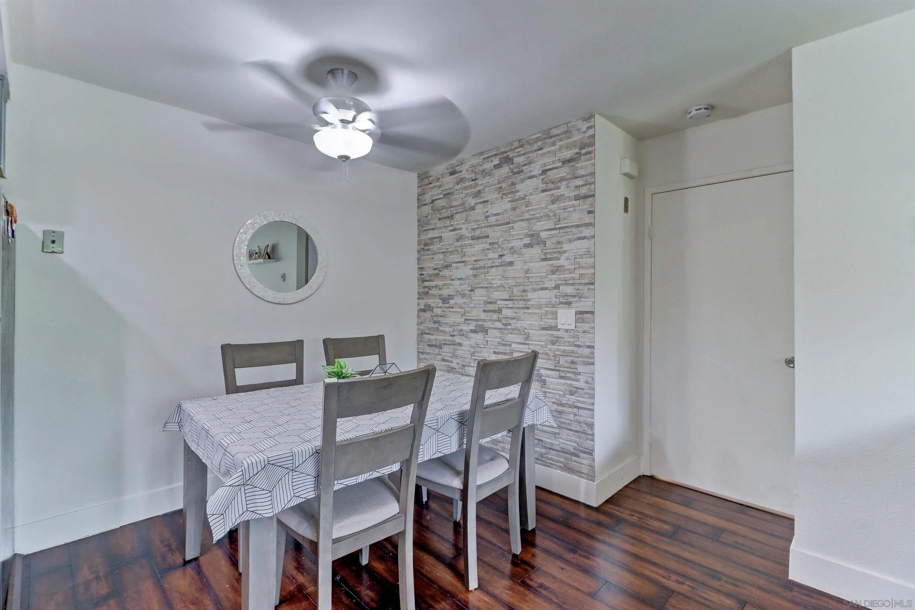 5954 Rancho Mission Road, Unit 198 San Diego, CA 92108 - Photo 3 of 19 Gallery Image 3