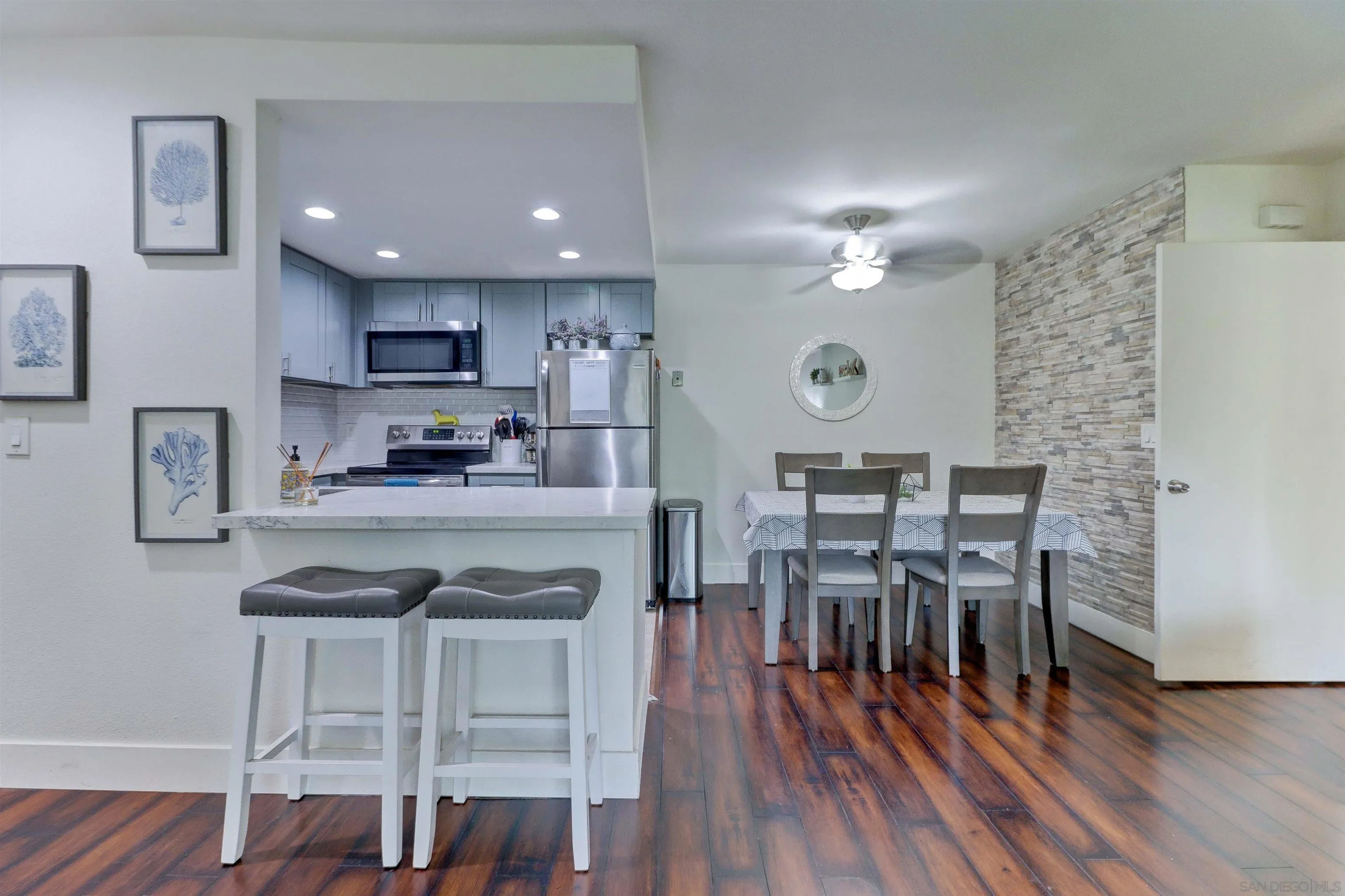 5954 Rancho Mission Road, Unit 198 San Diego, CA 92108 - Photo 4 of 19 Gallery Image 4