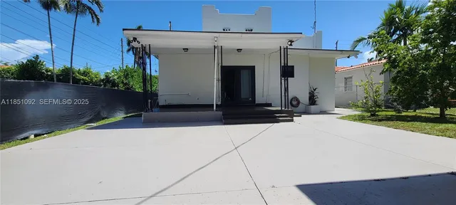 $995,000 | 1721 Southwest 24th Terrace, Miami, FL 33145