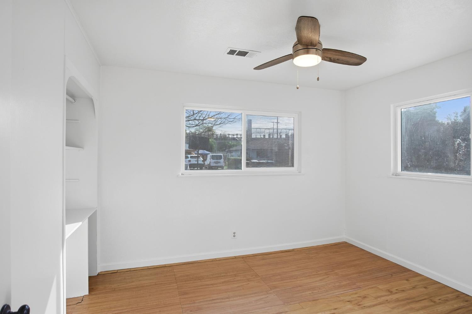 820 Hawthorne Avenue Modesto, CA 95350 - Photo 17 of 21