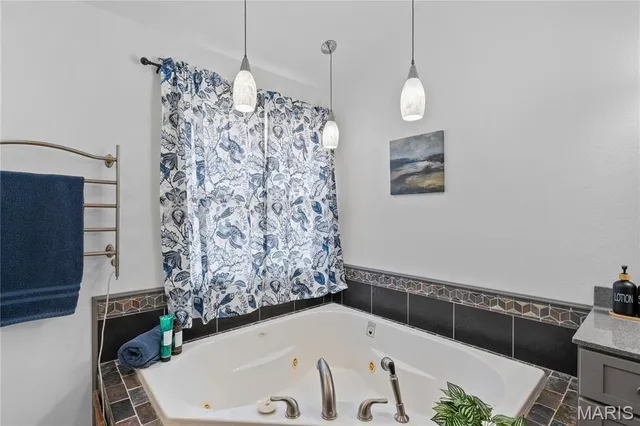 $599,500 | 1457 Riverway Drive, Doniphan, MO 63935