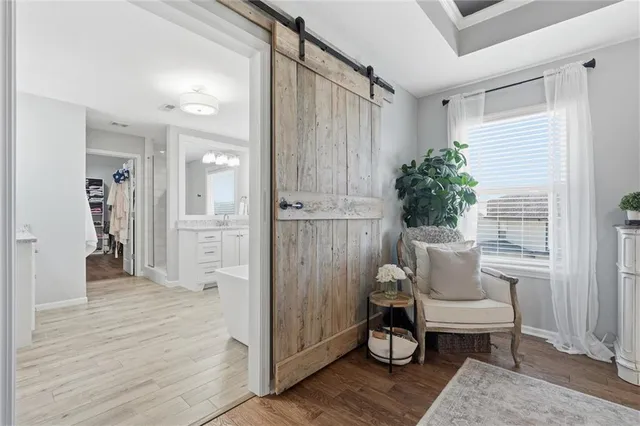 $619,900 | 310 South Mesquite Street, Olathe, KS 66061