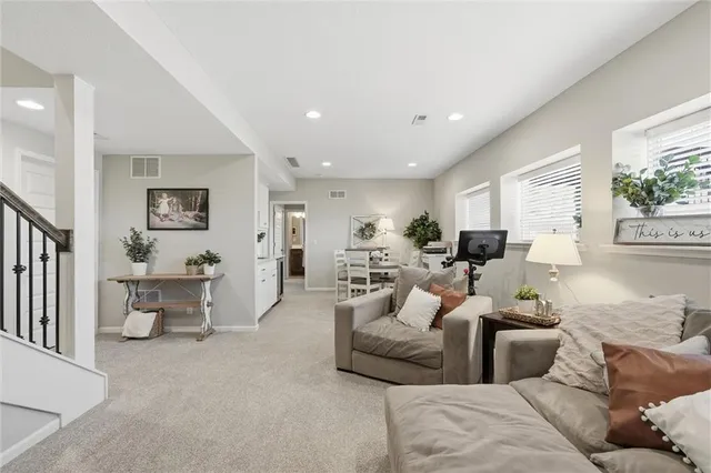 $619,900 | 310 South Mesquite Street, Olathe, KS 66061