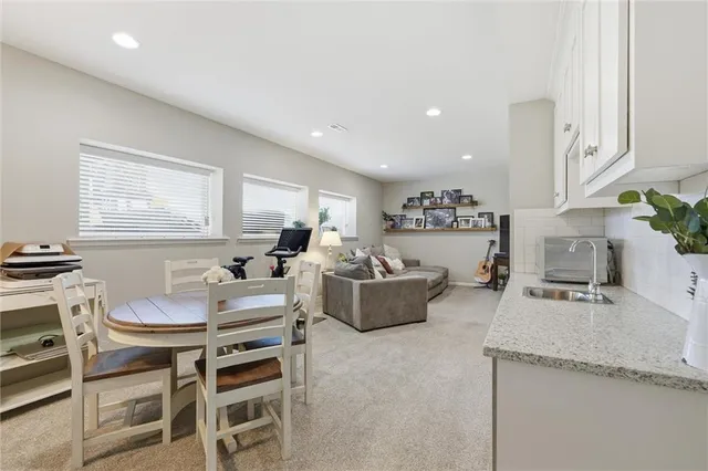 $619,900 | 310 South Mesquite Street, Olathe, KS 66061