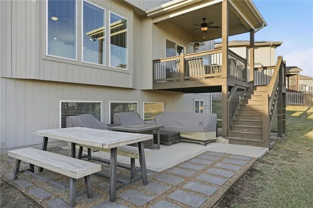 $619,900 | 310 South Mesquite Street, Olathe, KS 66061