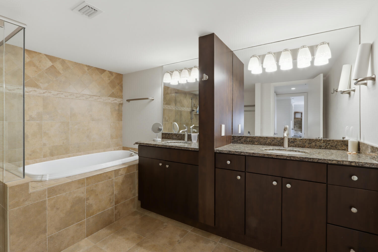 500 Ocean Trail Way, Unit 409 Jupiter, FL 33477 - Photo 20 of 35 Master bath