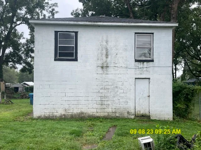 $45,000 | 305 River Oaks Drive, Calumet City, IL 60409