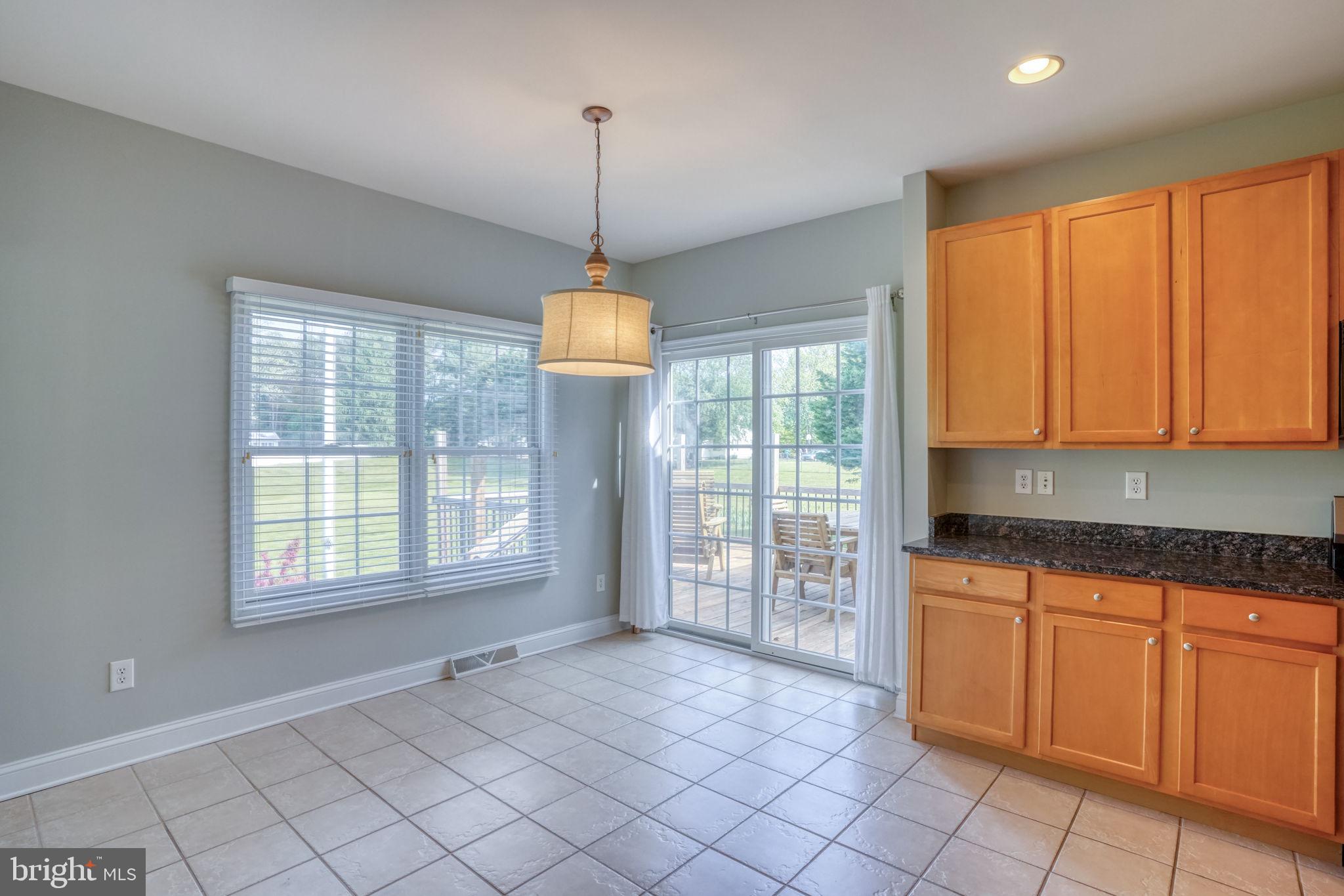 266 Stone Ridge Drive Dover, DE 19901 - Photo 23 of 41 Kitchen with breakfast area