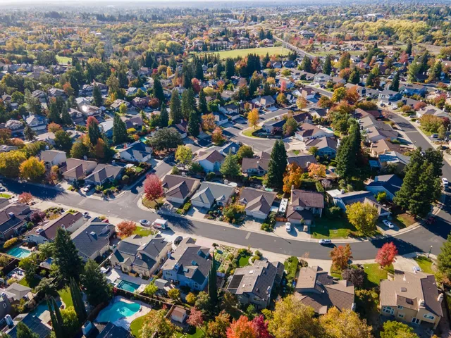 an aerial view of multiple house