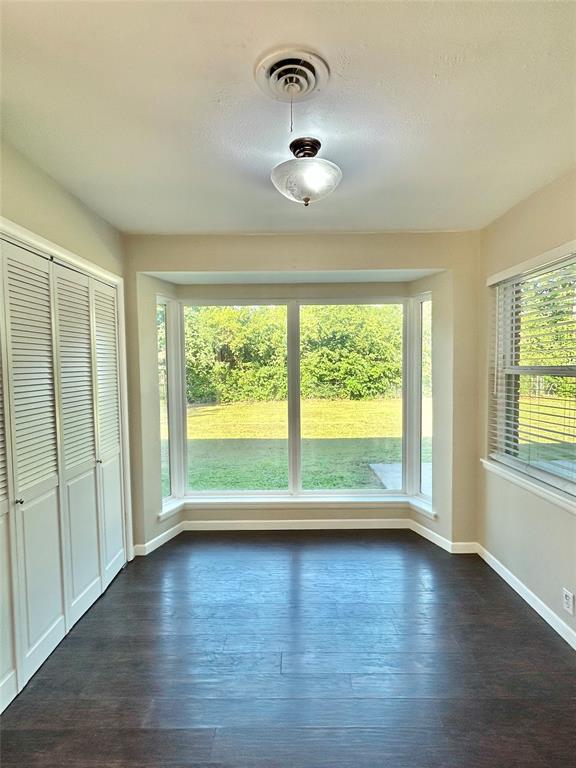 306 Line Drive Gainesville, TX 76240 - Photo 11 of 21