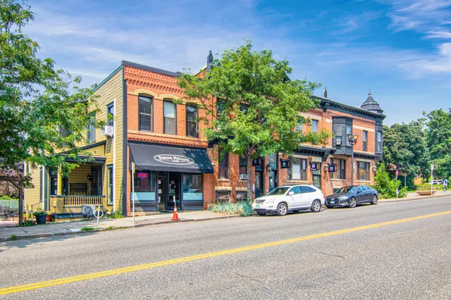 $500,000 | 359 Maria Avenue, St. Paul, MN 55106