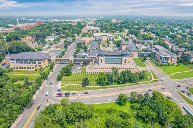 $500,000 | 359 Maria Avenue, St. Paul, MN 55106