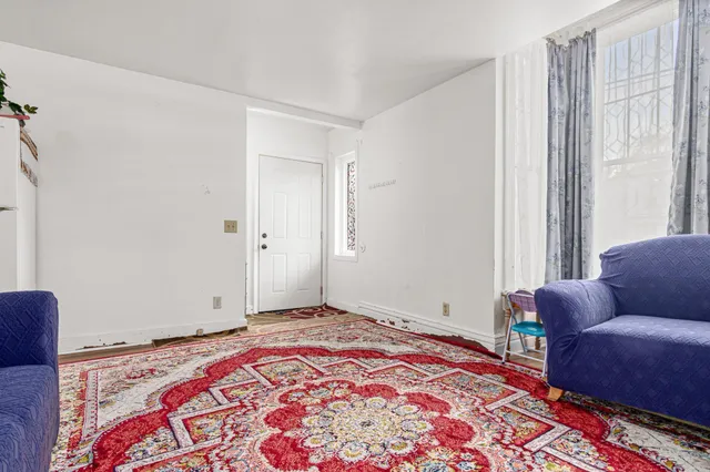 $500,000 | 359 Maria Avenue, St. Paul, MN 55106