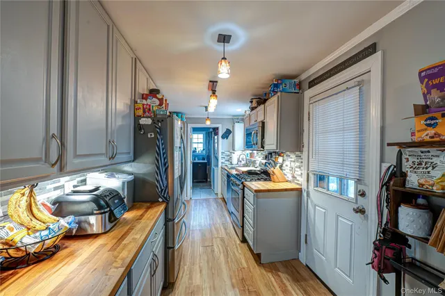 $379,000 | 96 Huntington Drive, Mastic Beach, NY 11951