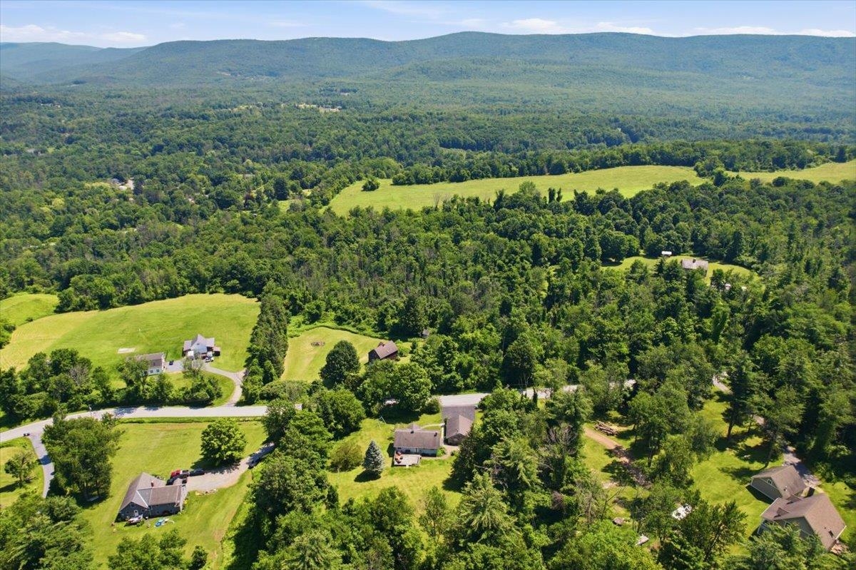 811 Middle Pownal Road Bennington, VT 05201 - Photo 36 of 37