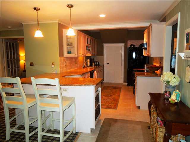 240 North Cassingham Road Columbus, OH 43209 - Photo 2 of 13