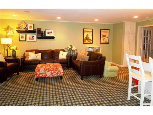 240 North Cassingham Road Columbus, OH 43209 - Photo 6 of 13