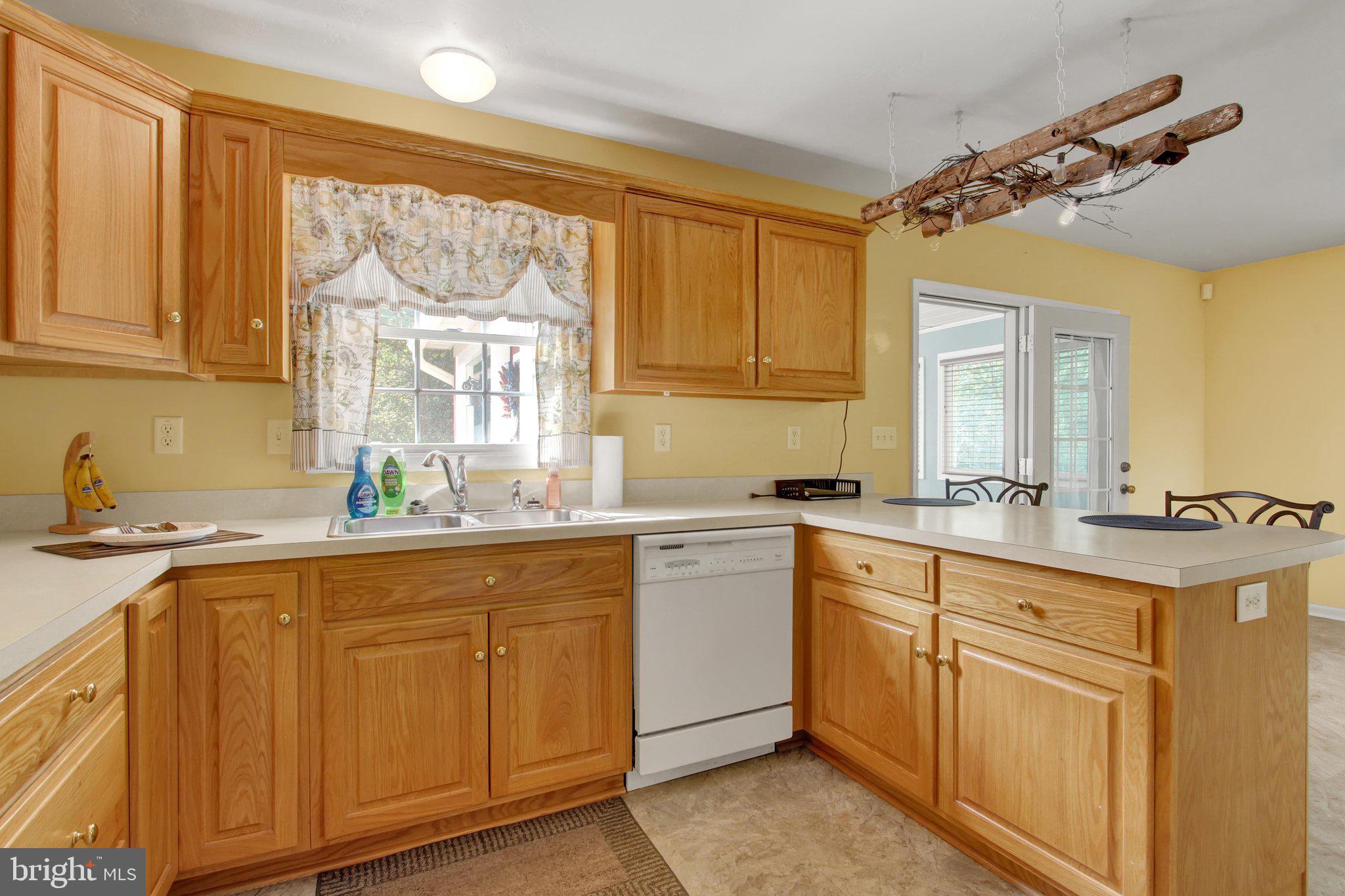 175 Leedy Road Spring Grove, PA 17362 - Photo 10 of 41 Kitchen