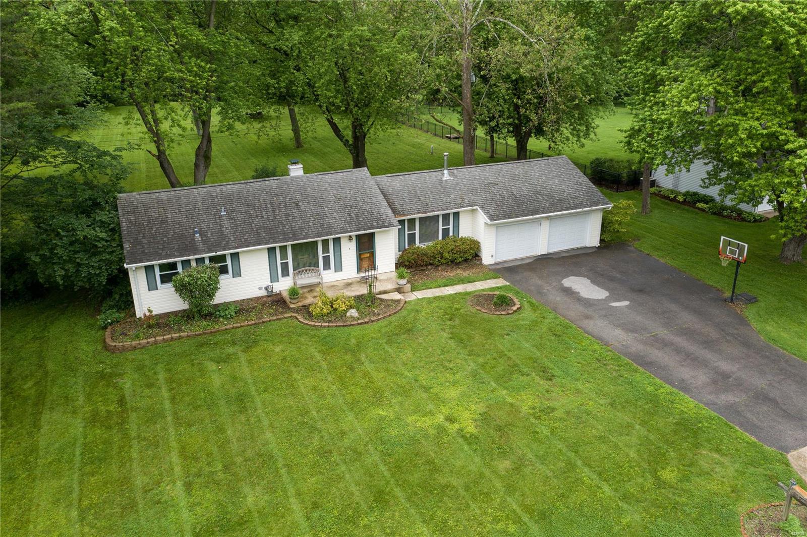 144 Brookside Lane Ballwin, MO 63021 - Photo 25 of 25 Gallery Image 25